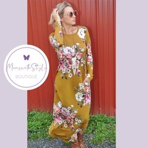 NWT women’s floral long maxi dress boutique